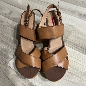Union Bay platform wedge sandal size 9.5M